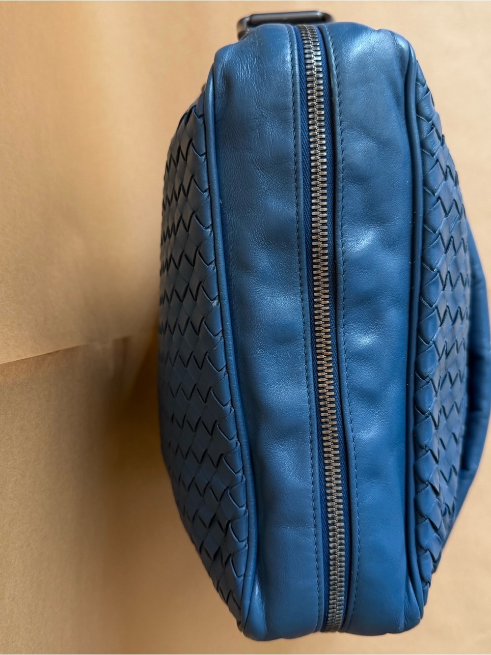 Bottega Veneta Blue Woven Leather Messenger Bag - Picture 6 of 12